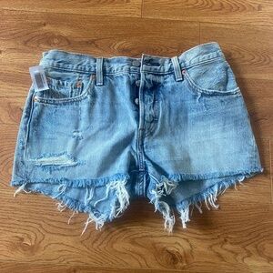 Levi’s 501 shots women 28 new with tags